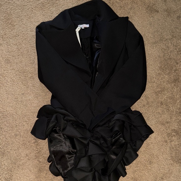 Black Ruffled Blazer Romper - Picture 5 of 8
